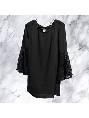 GiBiu Black Long Sleeve Knee Length Dress with Lace Bell Sleeves size M